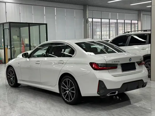 BMW 3 Series — Фото автомобиля 7