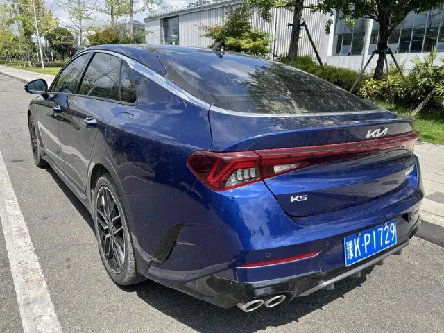 Kia K5 — Фото автомобиля 4