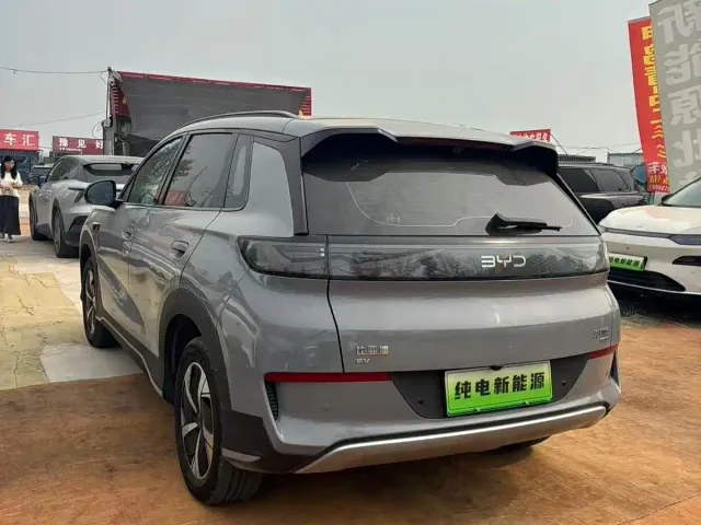 BYD Sealion 05 EV — Фото автомобиля 7