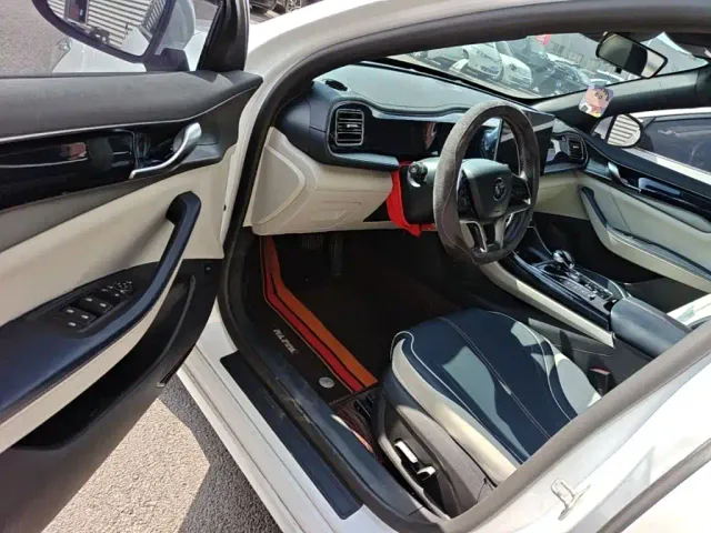 BYD Qin PLUS — Фото автомобиля 15