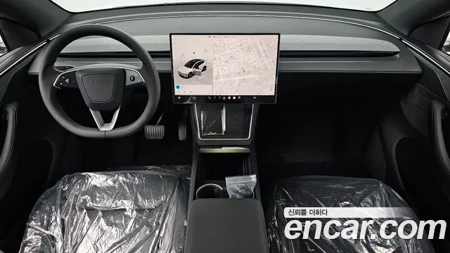 Tesla Model Y — Фото автомобиля 6