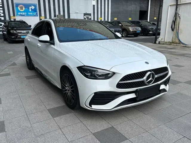 Mercedes-Benz C-Class — Фото автомобиля 3