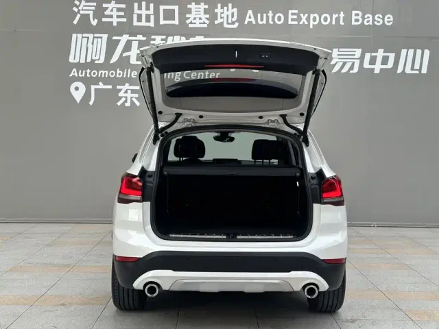 BMW X1 — Фото автомобиля 14