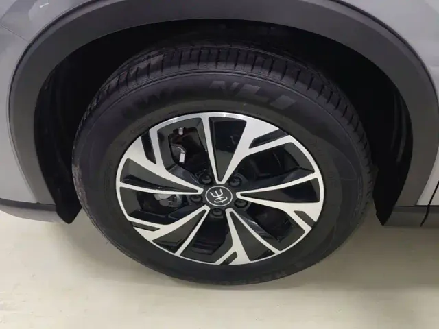 BYD Song Pro — Фото автомобиля 22