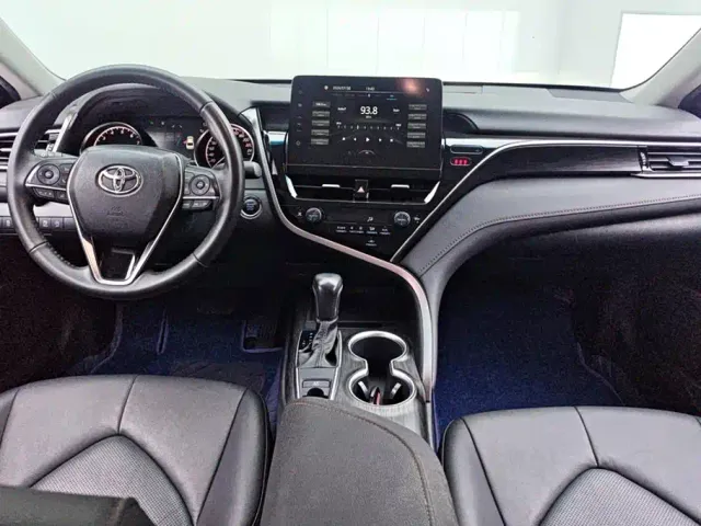 Toyota Camry — Фото автомобиля 12