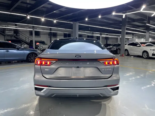 Ford Mondeo — Фото автомобиля 20