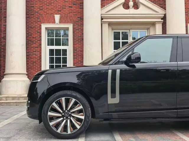 Land Rover Range Rover — Фото автомобиля 7