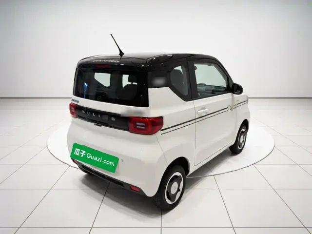 Wuling Hongguang Mini EV — Фото автомобиля 6
