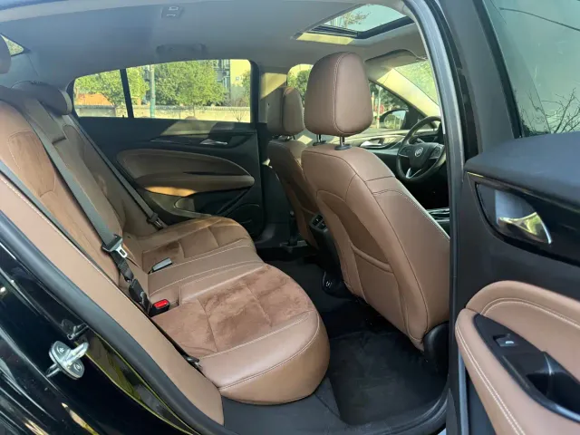 Buick Regal — Фото автомобиля 12