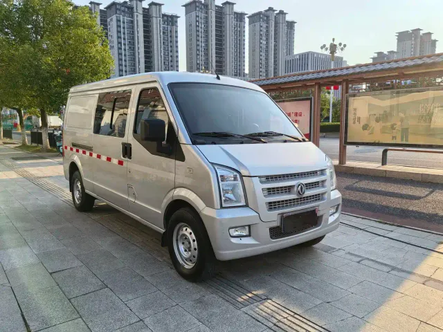 Фотография автомобиля — Dongfeng Xiaokang DFSK C35