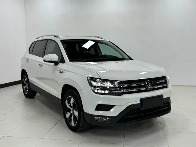 Volkswagen Tharu — Фото автомобиля 3