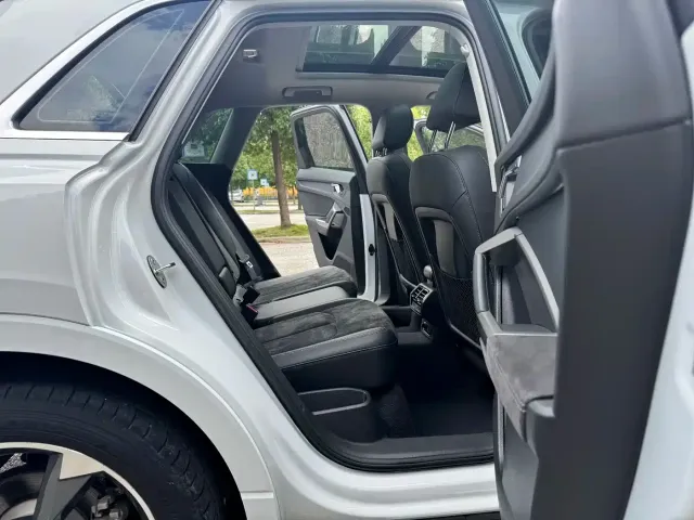 Audi Q3 — Фото автомобиля 9