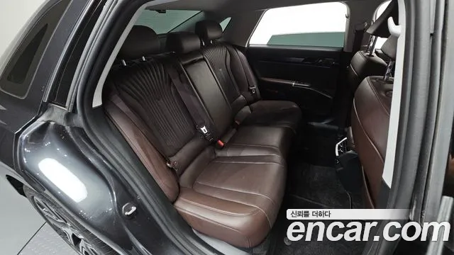 Hyundai Grandeur Grandeur (GN7) 2.5 Бензин 2WD — Фото автомобиля 10