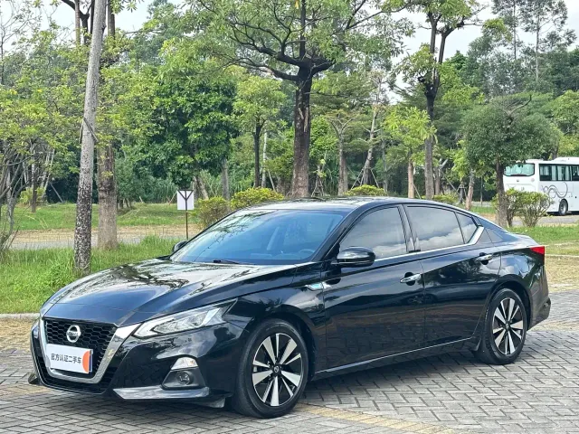 Фотография автомобиля — Nissan Teana