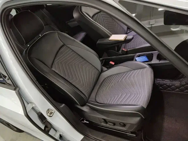Volkswagen ID.3 — Фото автомобиля 24
