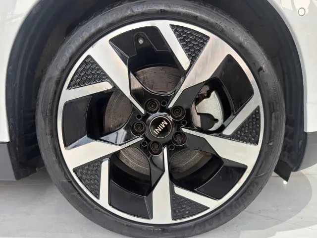 MINI Cooper — Фото автомобиля 14