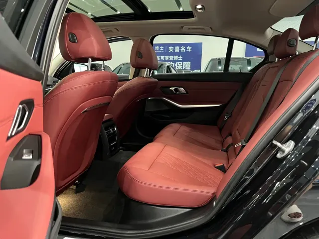 BMW BMW 3 Series 2023 320Li M Sport Package — Фото автомобиля 9