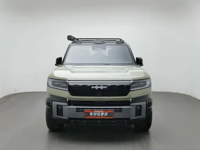 BYD FangChengBao Leopard 8 — Фото автомобиля 3