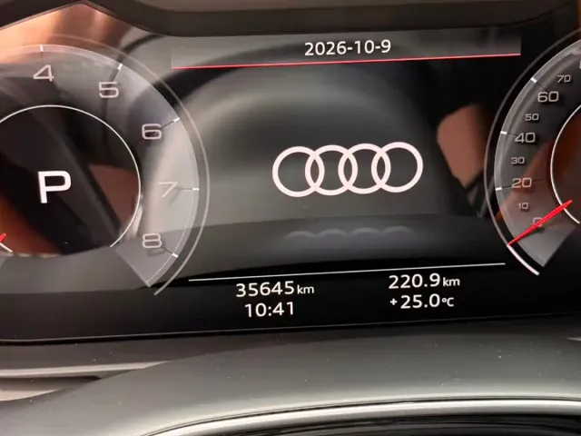 Audi Q7 — Фото автомобиля 7