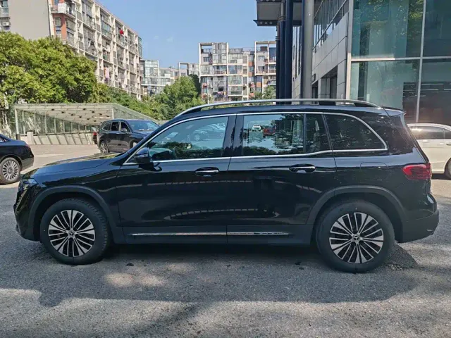 Mercedes-Benz EQB — Фото автомобиля 7