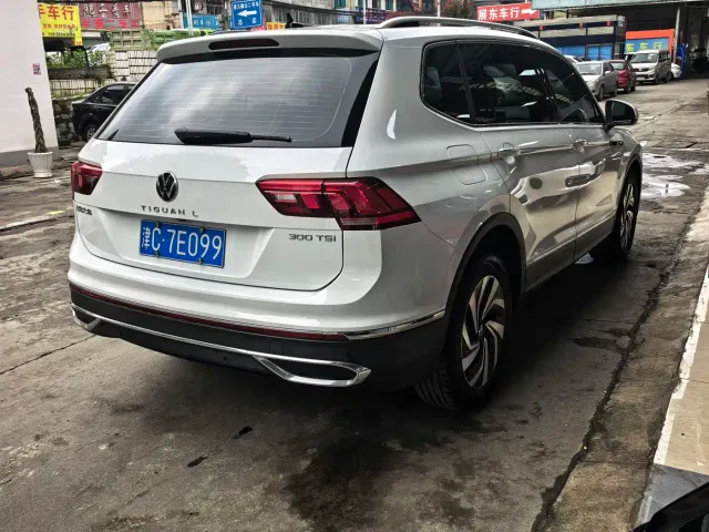 Volkswagen Tiguan L — Фото автомобиля 6