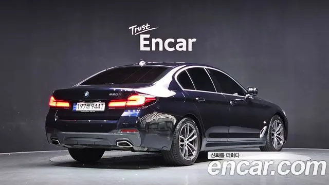 BMW 5 Series G30 — Фото автомобиля 2