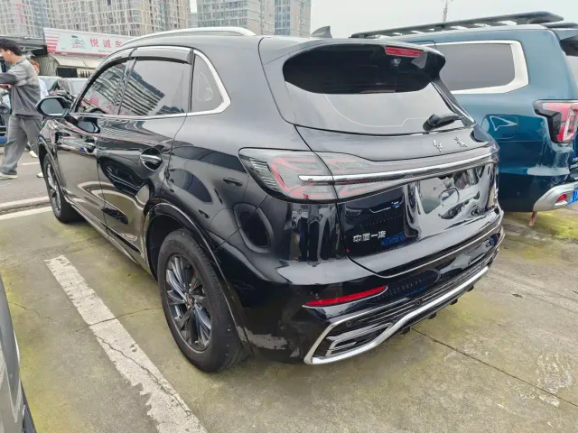 Hongqi HS5 — Фото автомобиля 15