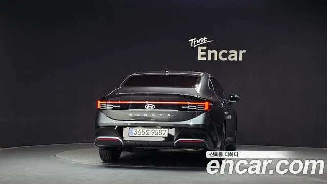 Hyundai Sonata — Фото автомобиля 4