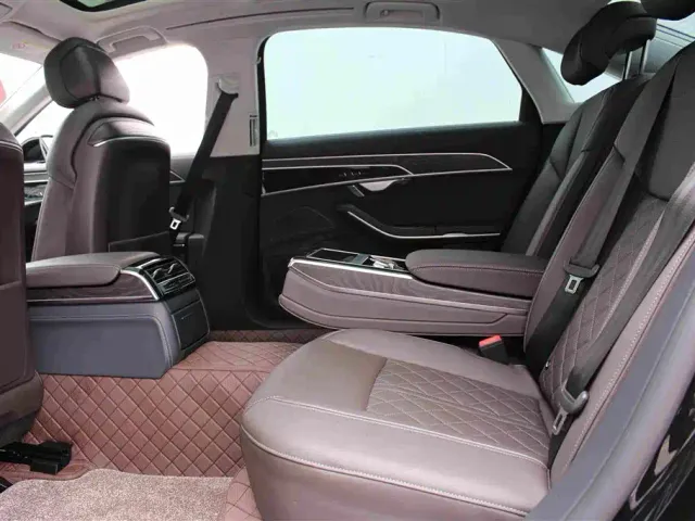 Audi A8 — Фото автомобиля 8