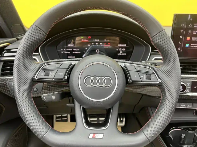 Audi S4 — Фото автомобиля 15