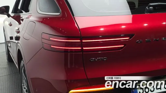 Genesis GV70 — Фото автомобиля 8