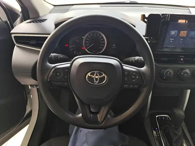 Toyota Corolla Cross — Фото автомобиля 6