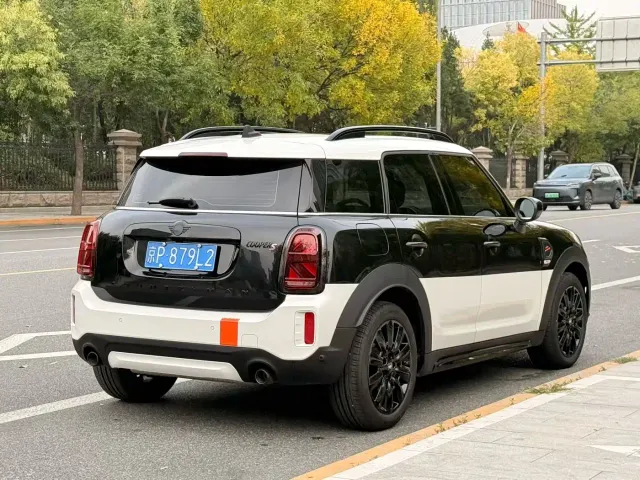 MINI Countryman — Фото автомобиля 3