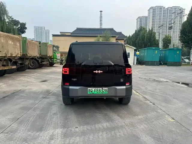 Fang Cheng Bao Titanium 7 2025 AWD Base Model — Фото автомобиля 7