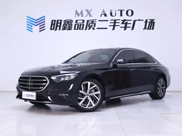 Mercedes-Benz E-Class — Фото автомобиля 2