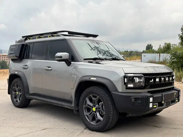 Jetour Jetour Traveler 2023 2.0T 4WD Cross PRO+ — Фото автомобиля 3