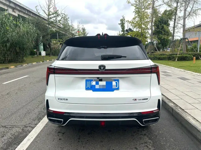 Changan CS75 Plus — Фото автомобиля 9