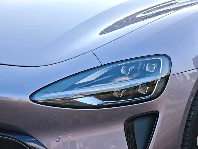 Xiaomi SU7 — Фото автомобиля 14