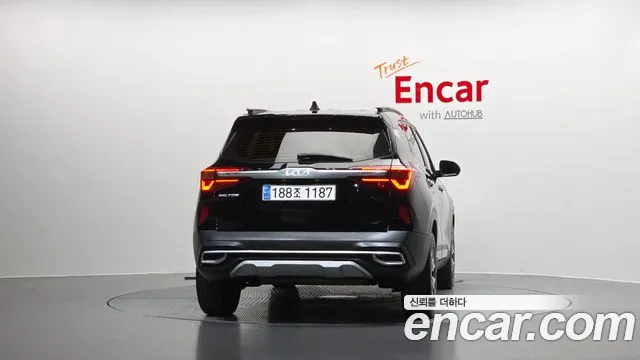 Kia Seltos — Фото автомобиля 4