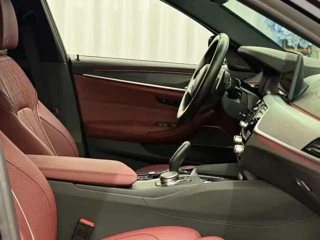 BMW BMW 5 Series 2022 530Li Exclusive M Sport Package — Фото автомобиля 6