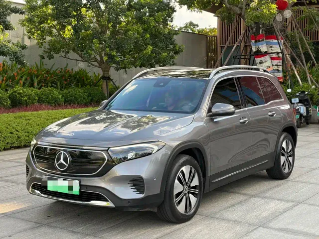 Mercedes-Benz EQB — Фото автомобиля 2