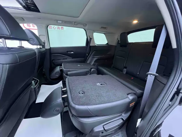 Nissan Terra — Фото автомобиля 27