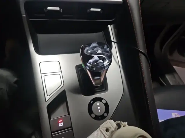 Roewe RX5 — Фото автомобиля 15