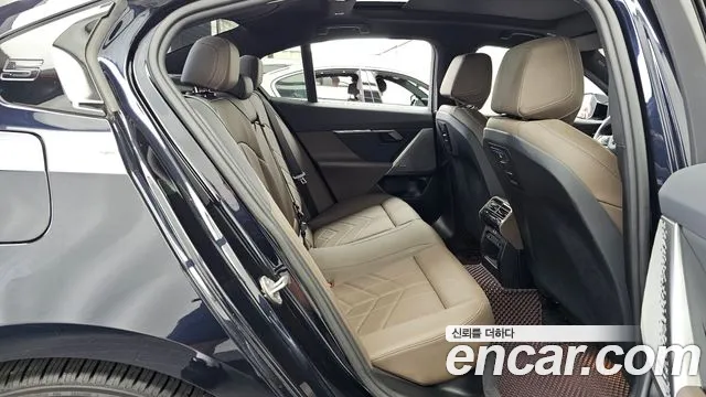BMW 5-Series 5 серия (G60) 523d M Sport — Фото автомобиля 12
