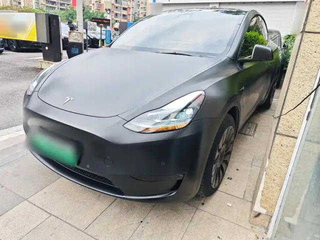 Фотография автомобиля — Tesla Model Y
