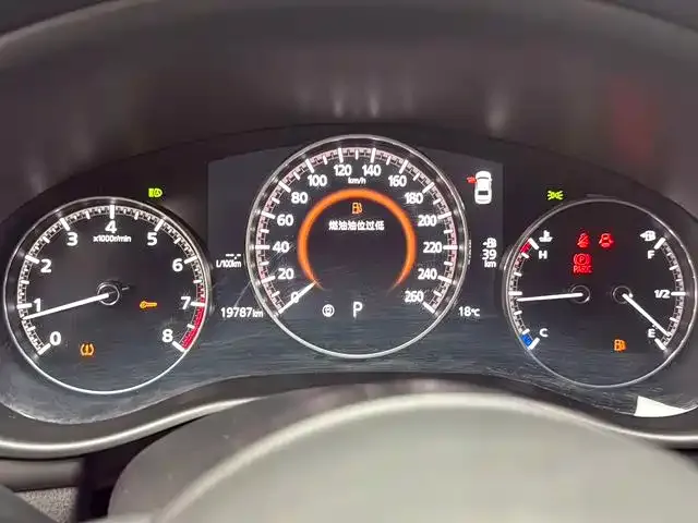 Mazda Axela — Фото автомобиля 12