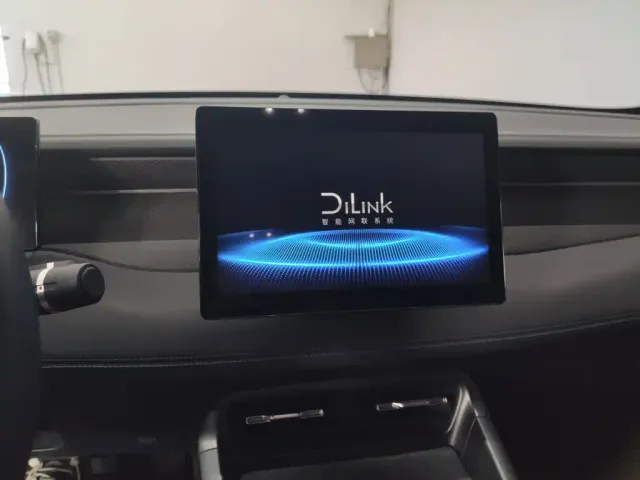 BYD Qin PLUS — Фото автомобиля 5