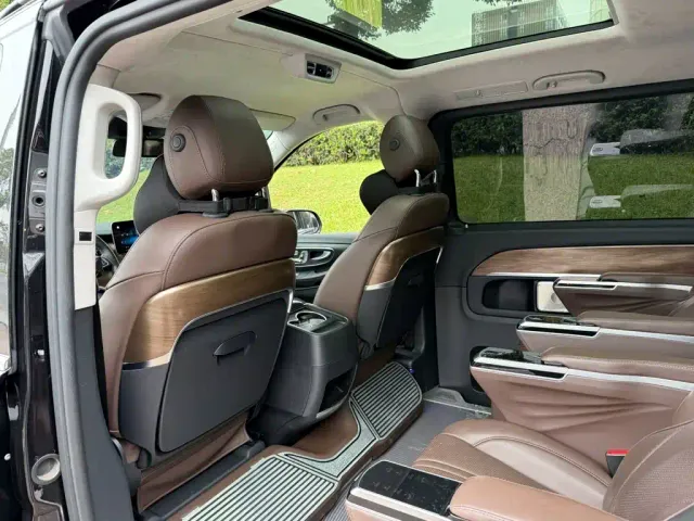Mercedes-Benz V-Class — Фото автомобиля 11