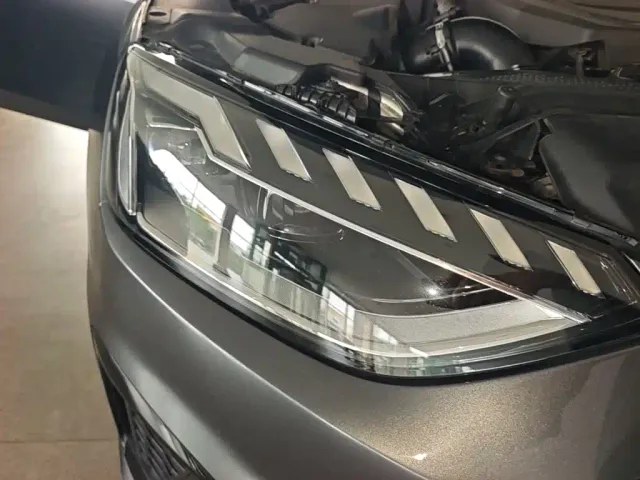 Audi A4L — Фото автомобиля 10
