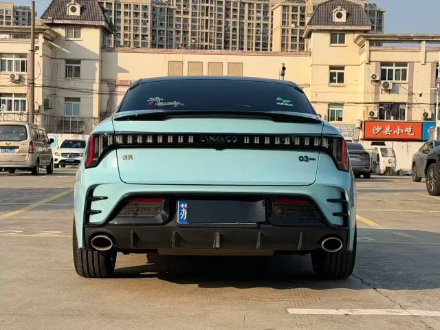 Lynk & Co 03 — Фото автомобиля 5